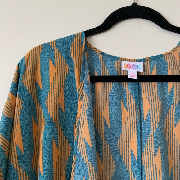 Small NWT LulaRoe Lindsay kimono